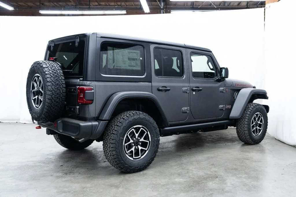 New 2026 Granite Crystal Metallic Clear-Coat Exterior Paint Jeep Rubicon image 6