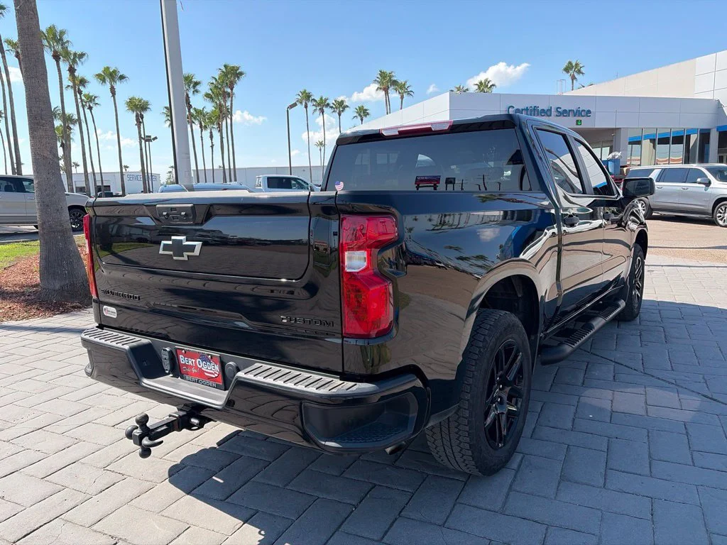 Used 2024 Black Chevrolet Custom image 4