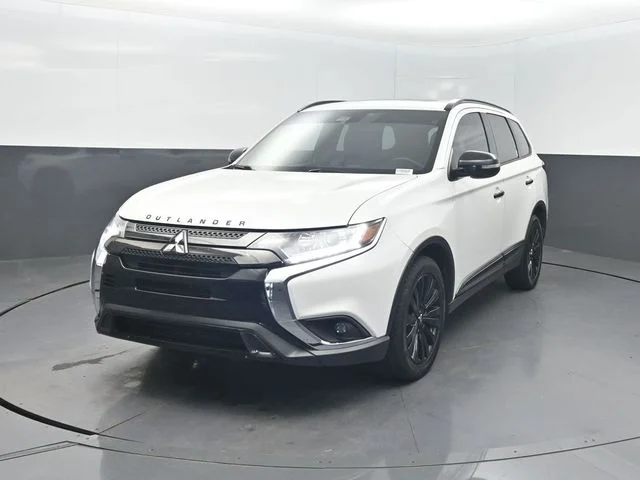 Used 2020 Mitsubishi Outlander LE with VIN JA4AD3A34LZ004646 for sale in Conyers, GA