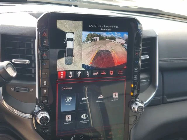 2025 RAM 3500 Laramie - Photo 24