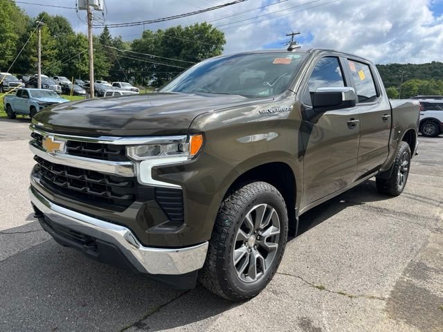 Used 2024 Harvest Gold / Bronze Chevrolet LT image 10