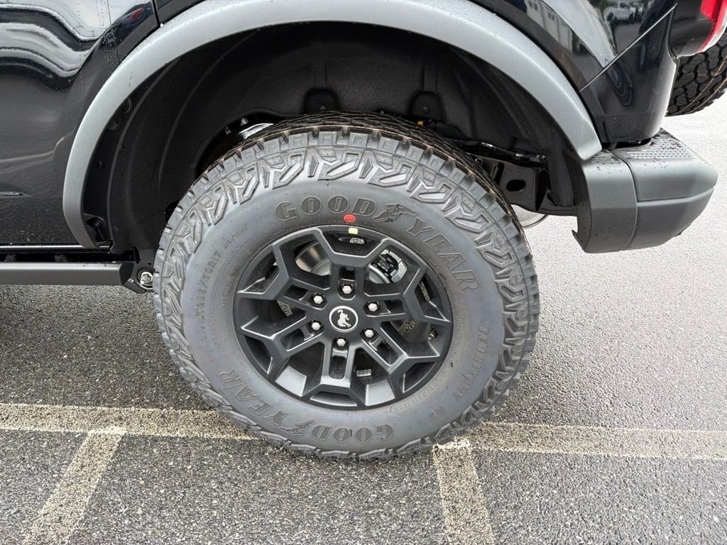 New 2026 Shadow Black Ford Badlands® image 19