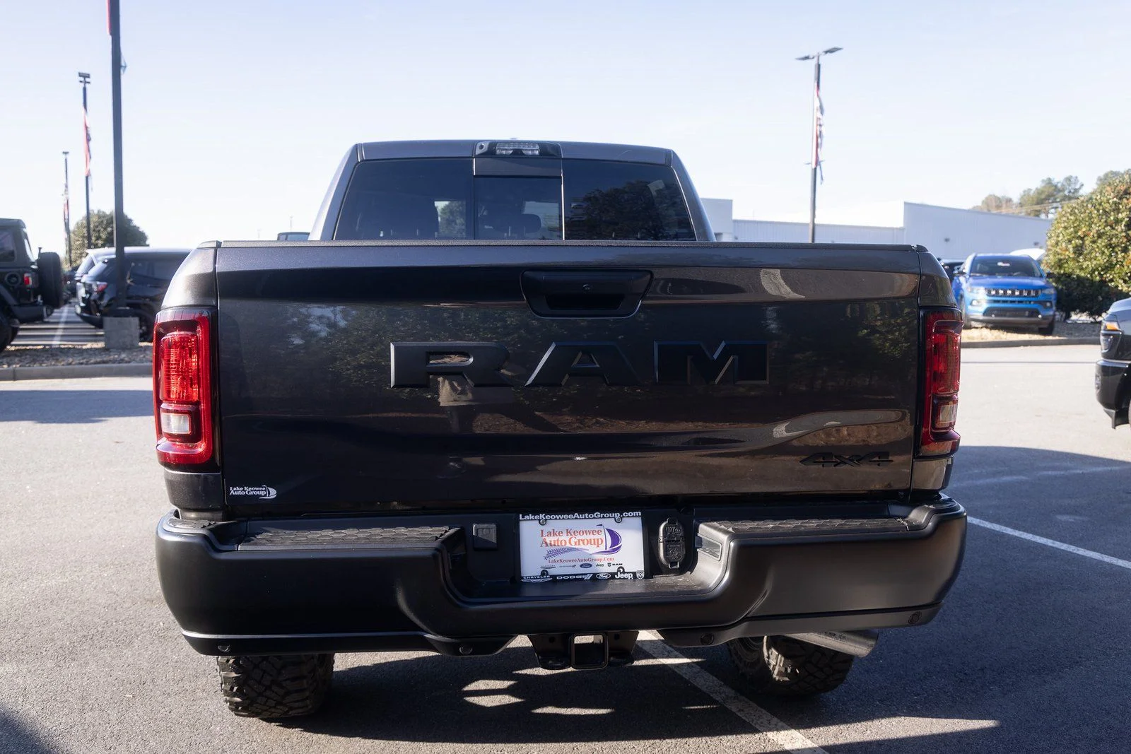 New 2026 Granite Crystal Metallic Clear-Coat Exterior Paint RAM Tradesman image 8