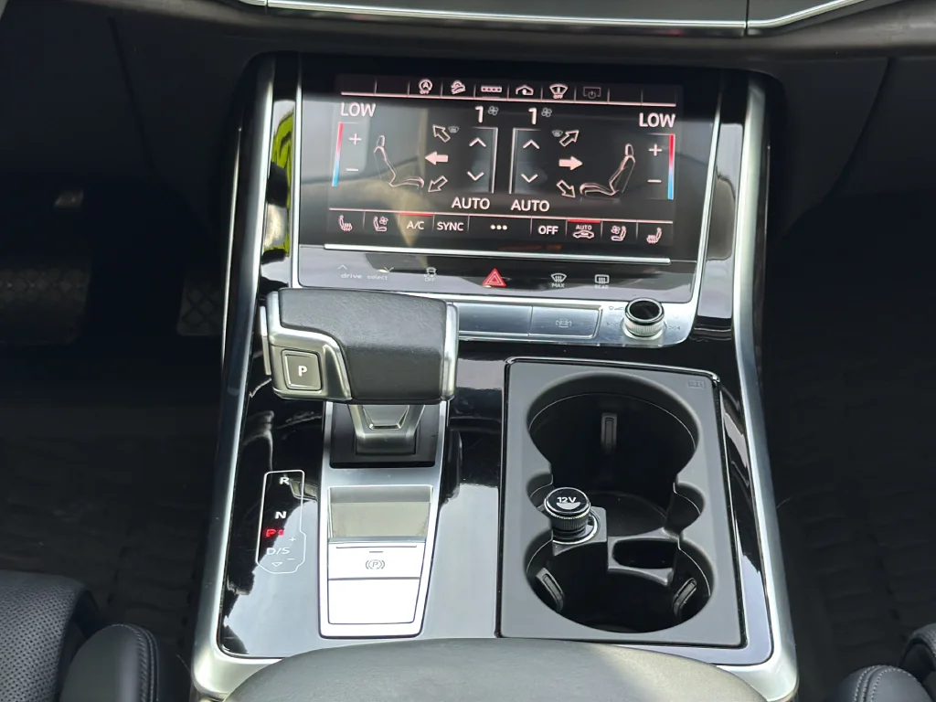 Used 2021 Blue Audi 55 Prestige image 33