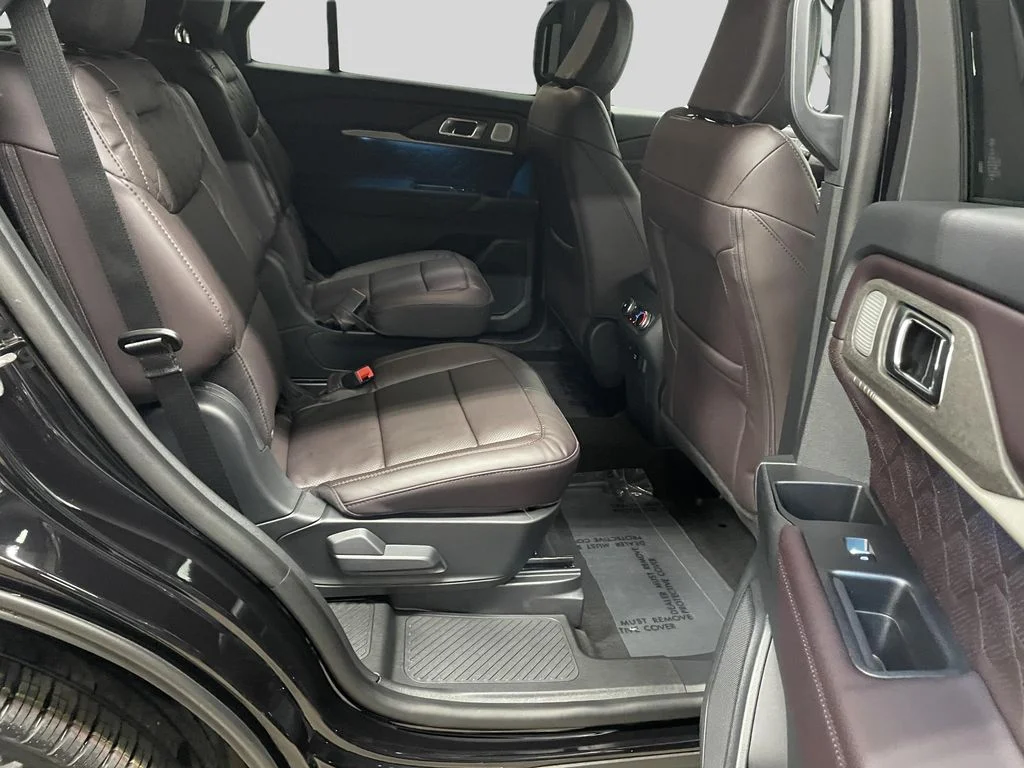 2026 Ford Explorer Platinum - Photo 7