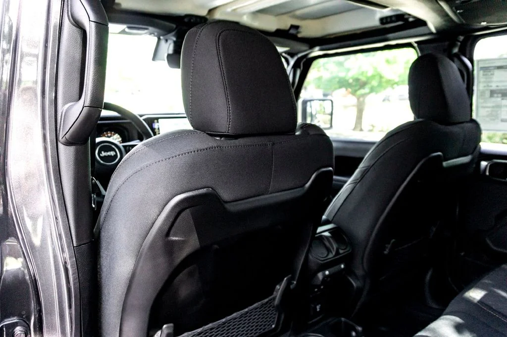 New 2025 Gray Jeep Mojave image 21