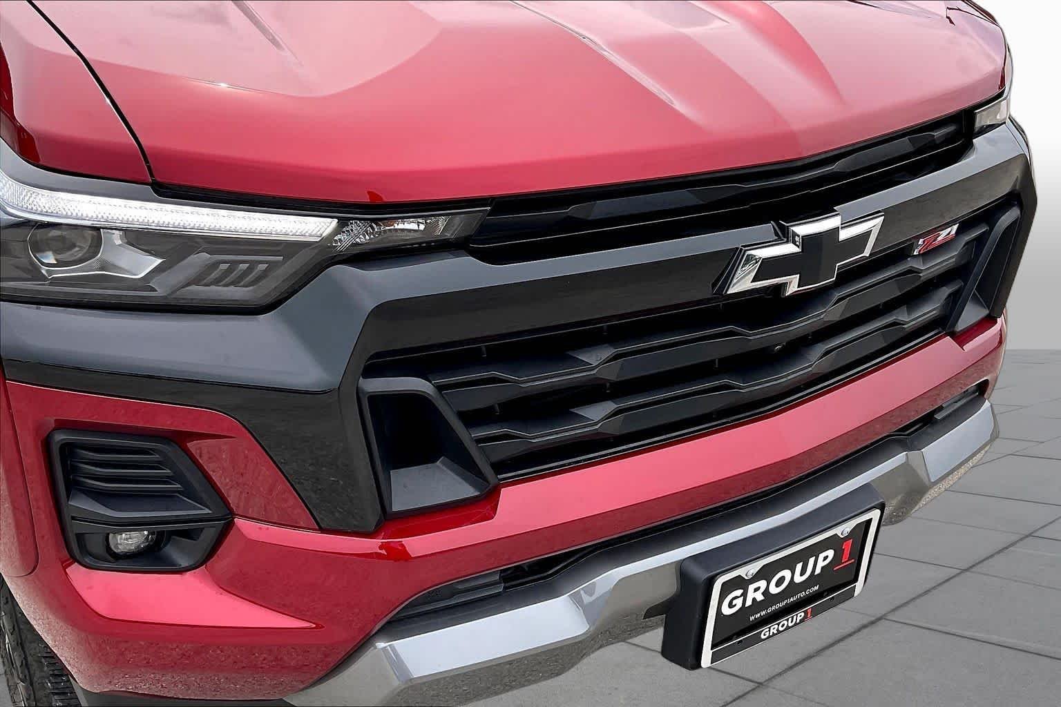 Used 2025 Radiant Red Tintcoat Chevrolet 4WD Z71 image 30