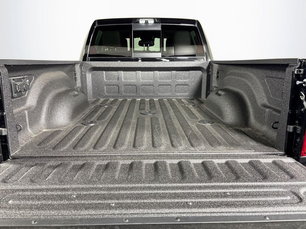 New 2026 Diamond Black Crystal Pearl-Coat Exterior Paint RAM Limited image 22