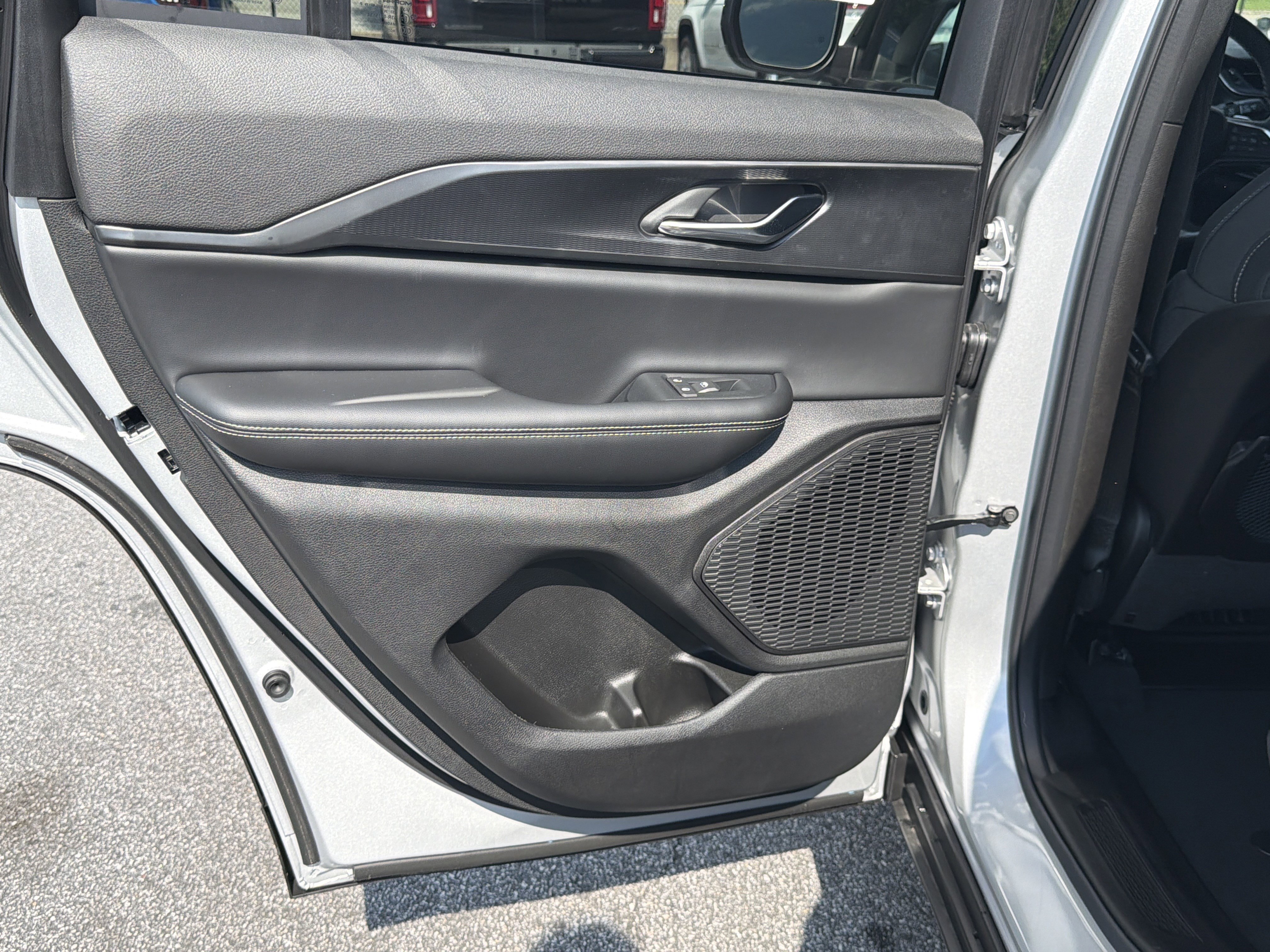 New 2026 Silver Zynith Jeep Laredo image 26