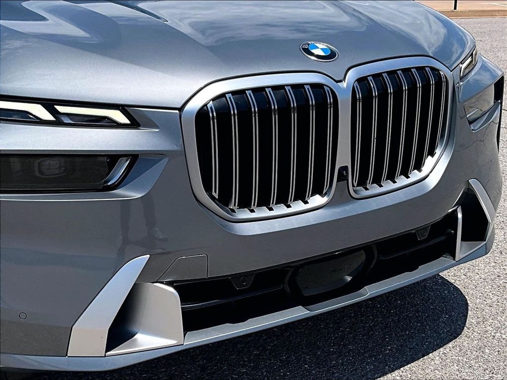 Used 2023 Gray BMW xDrive40i image 20