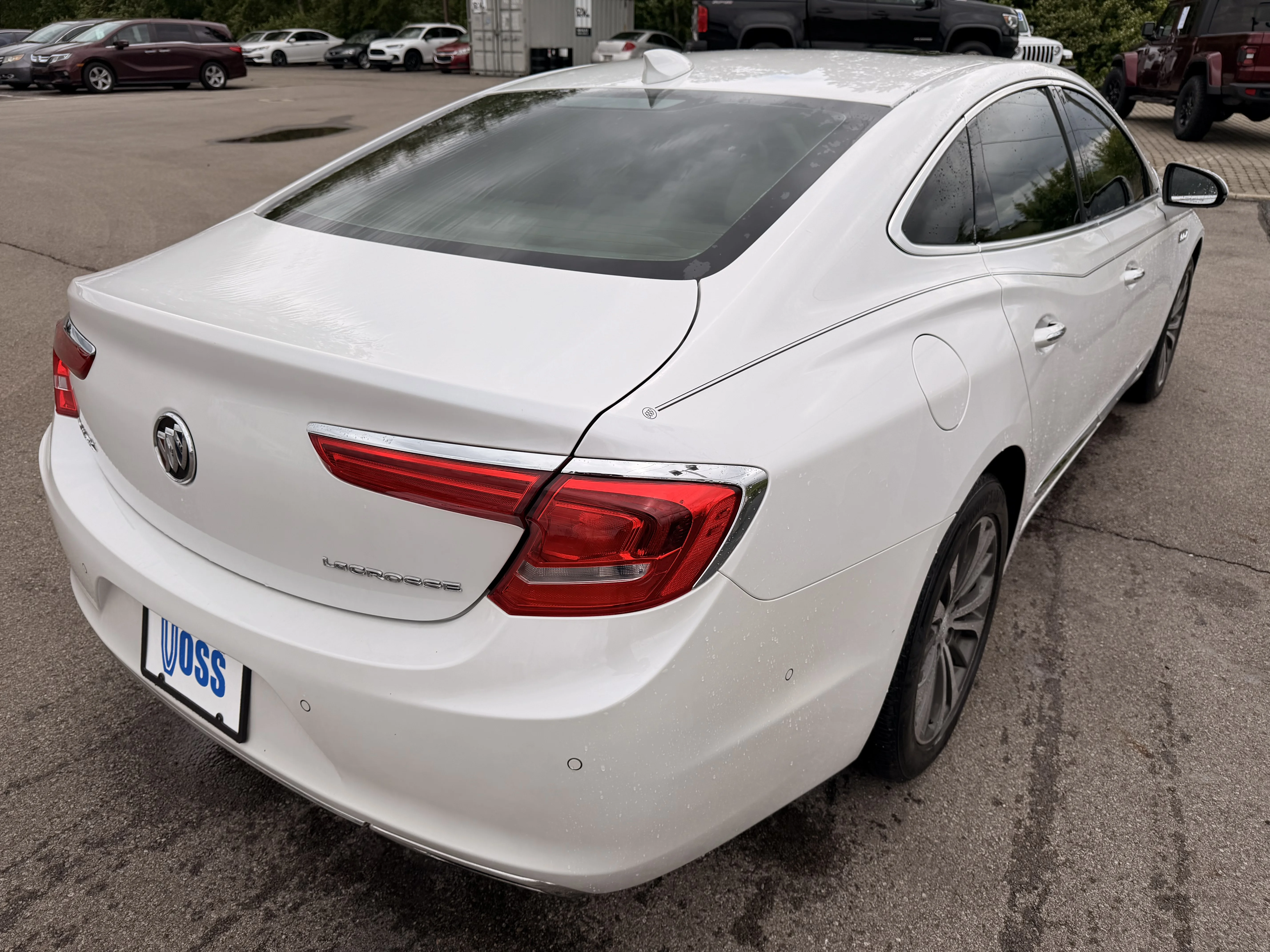 Used 2017 Summit White Buick Premium image 3