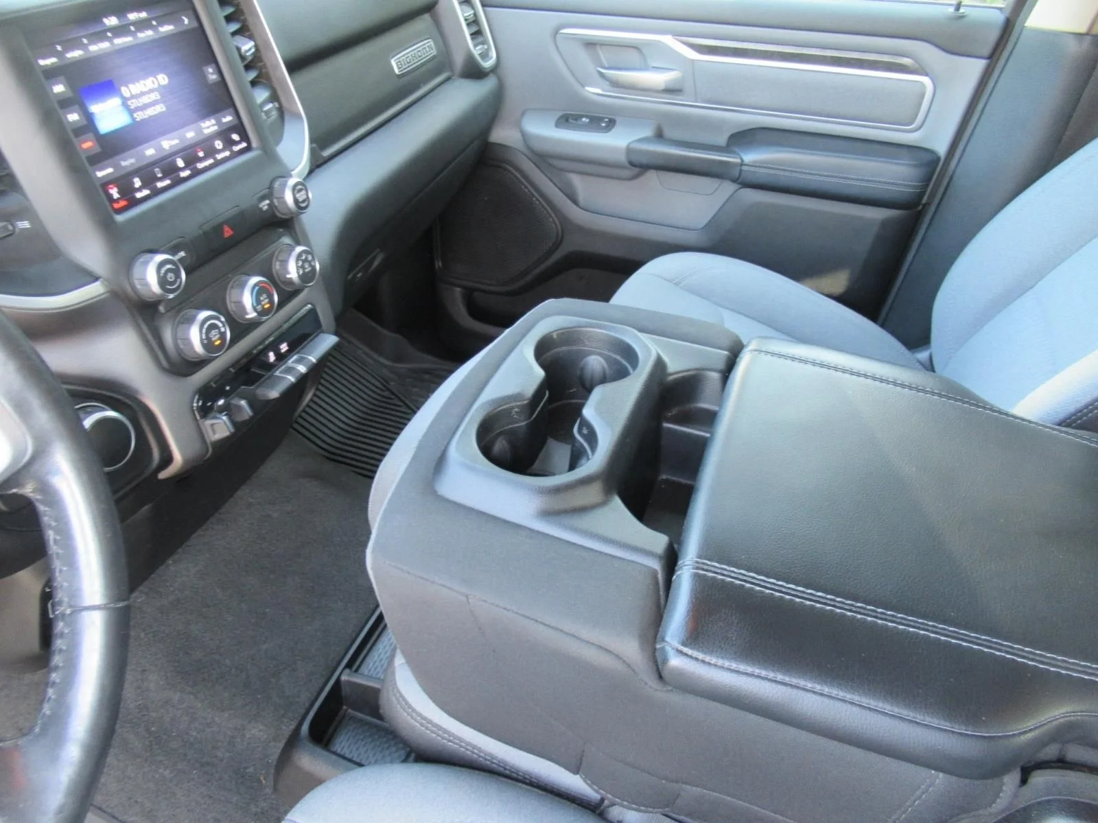 Used 2020 Silver Ram Big Horn/Lone Star image 17