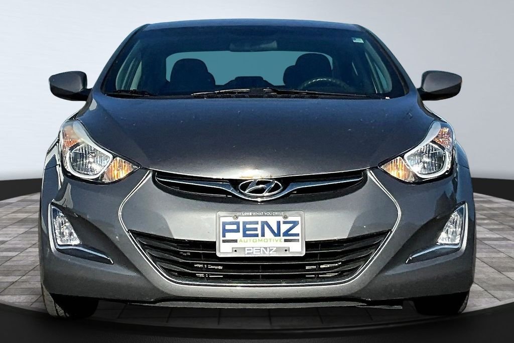 Used 2014 Hyundai Elantra SE with VIN 5NPDH4AE9EH485289 for sale in Rochester, Minnesota