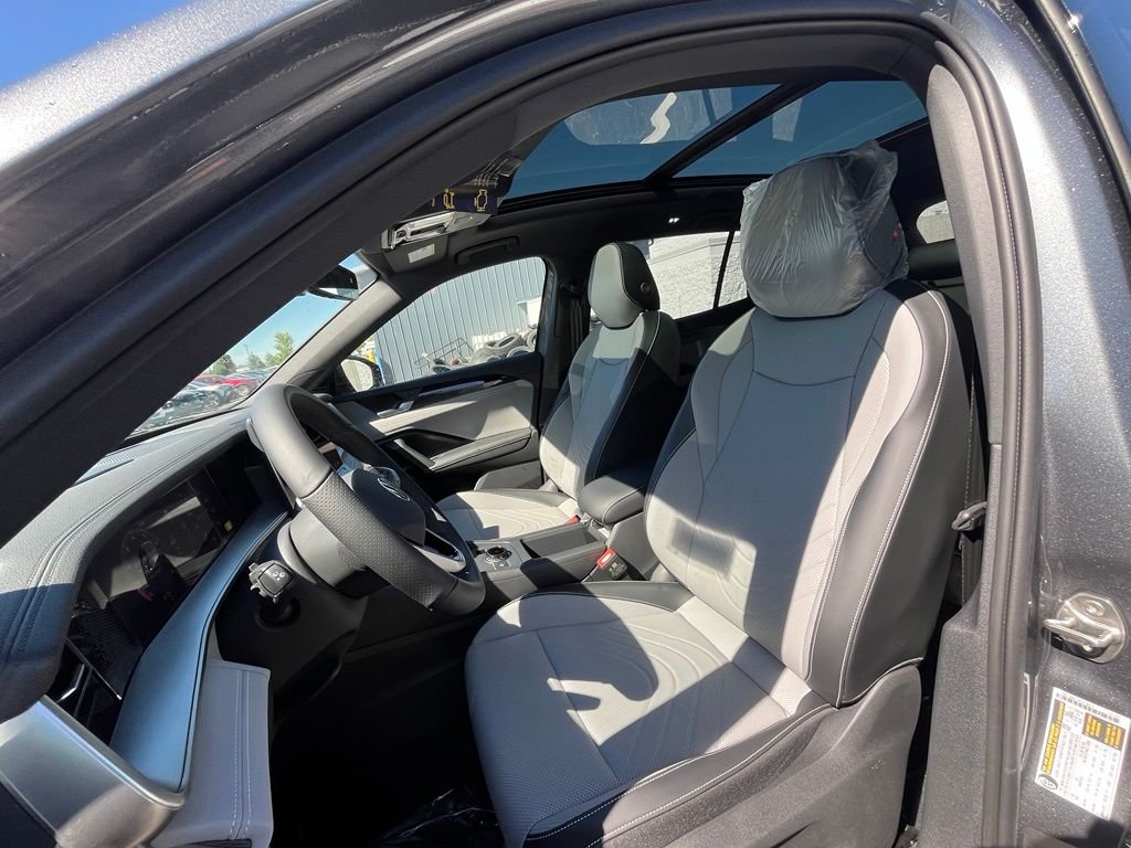 New 2026 Gray Volkswagen 2.0T SE R-Line Black image 10