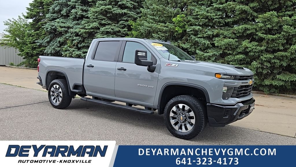 2025 Chevrolet Silverado HD Custom 4WD Crew Cab Standard Box's photo