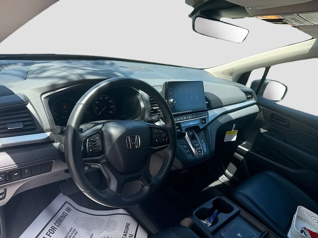 Used 2025  Honda EX-L image 10