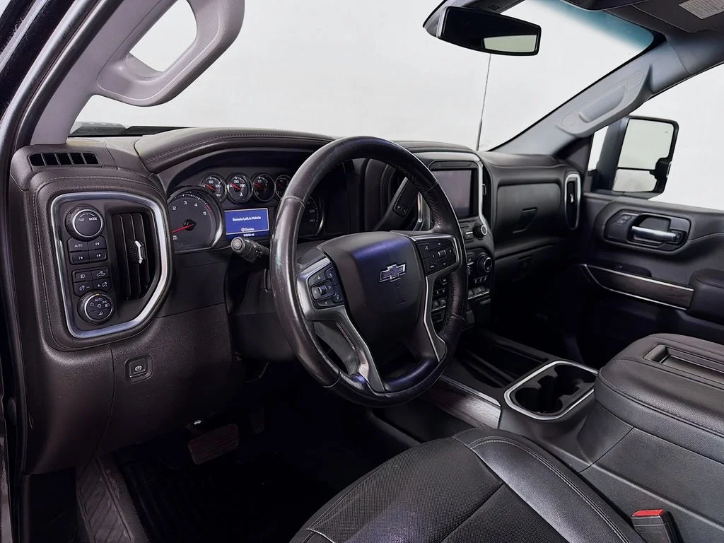 Used 2022 Black Chevrolet LTZ image 10