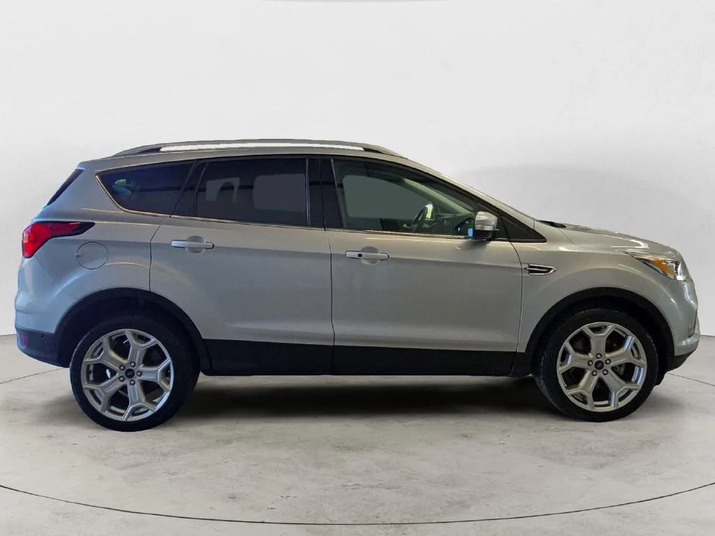 Used 2019 Silver Ford Titanium image 7