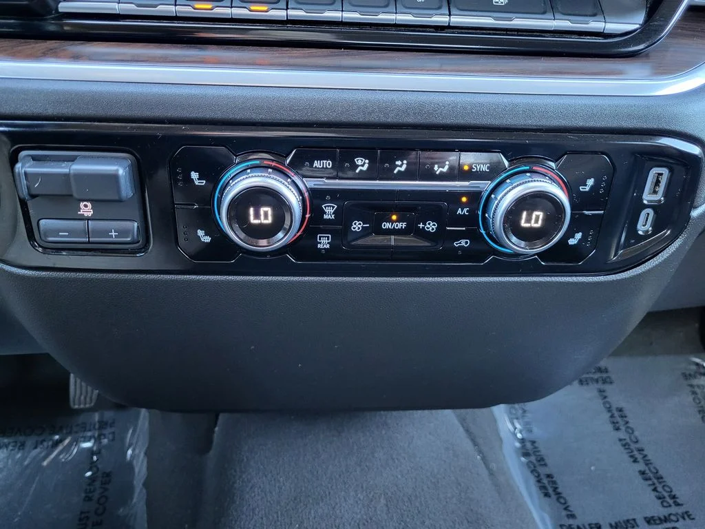 Used 2025 Summit White GMC SLT image 15