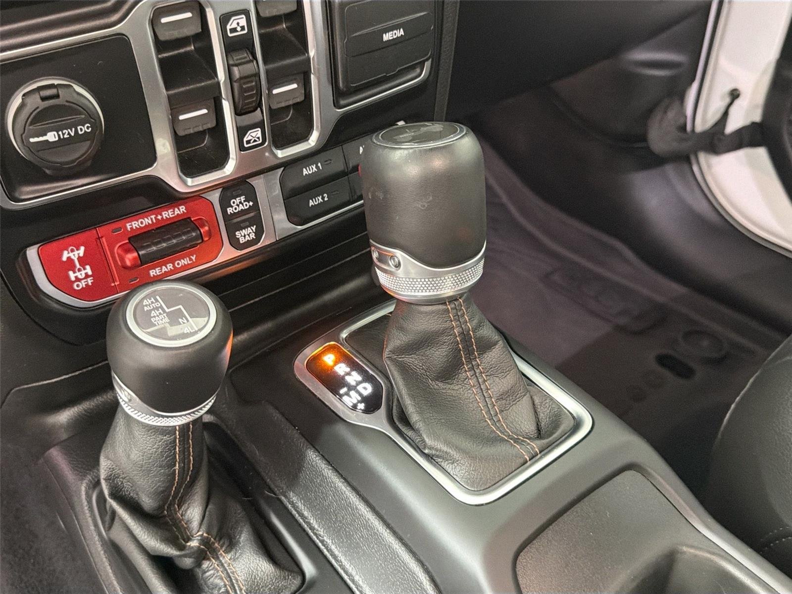 Used 2022 Bright White Jeep Unlimited Rubicon 392 image 15
