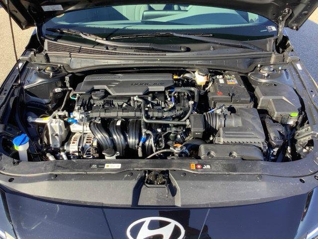 New 2026 Abyss Black Hyundai SE image 27