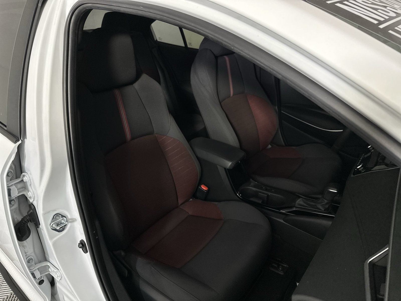 Used 2024 White Toyota SE Nightshade image 27