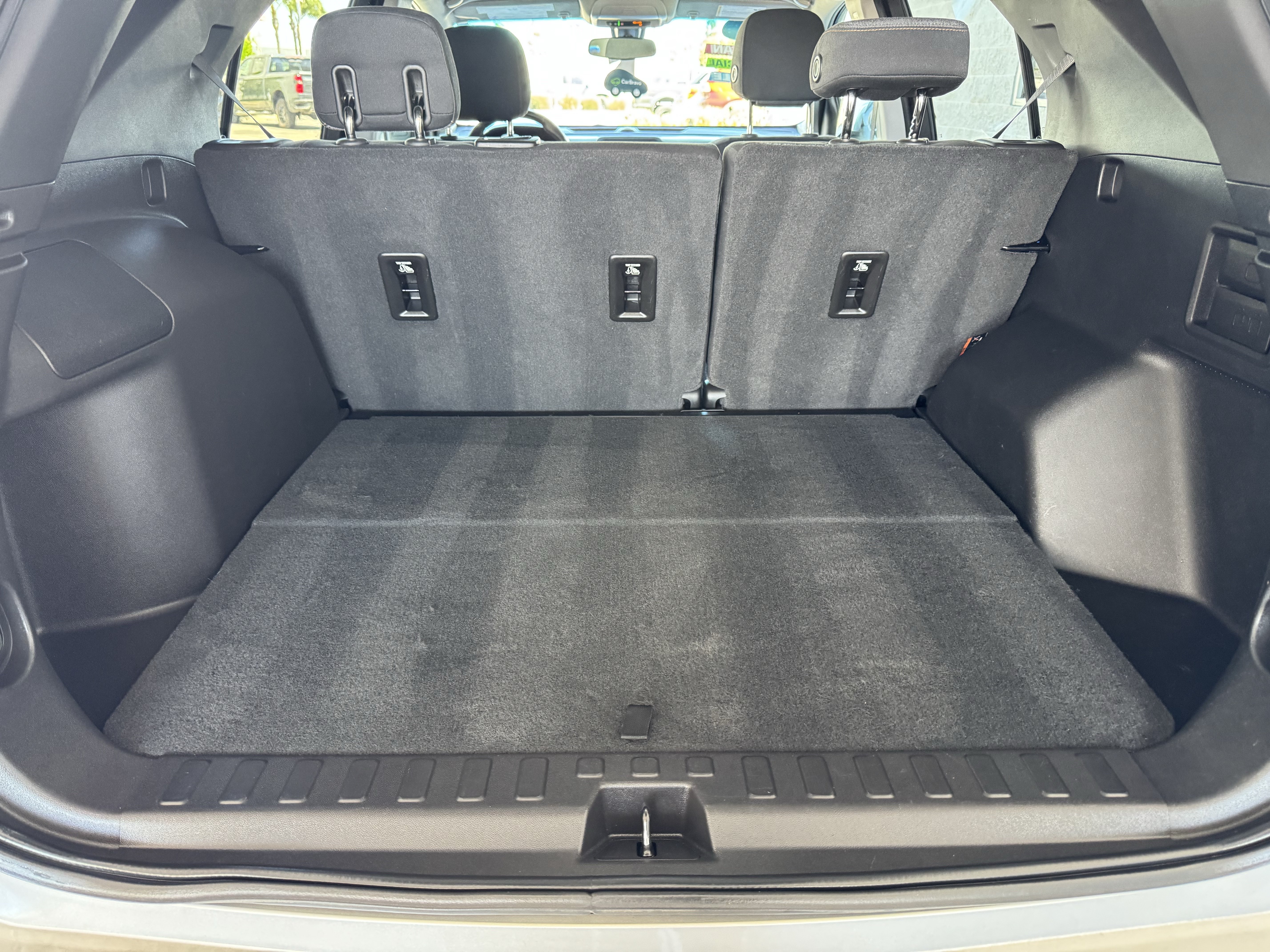 Certified Used 2018 SILVER ICE METALLIC Chevrolet LT image 18