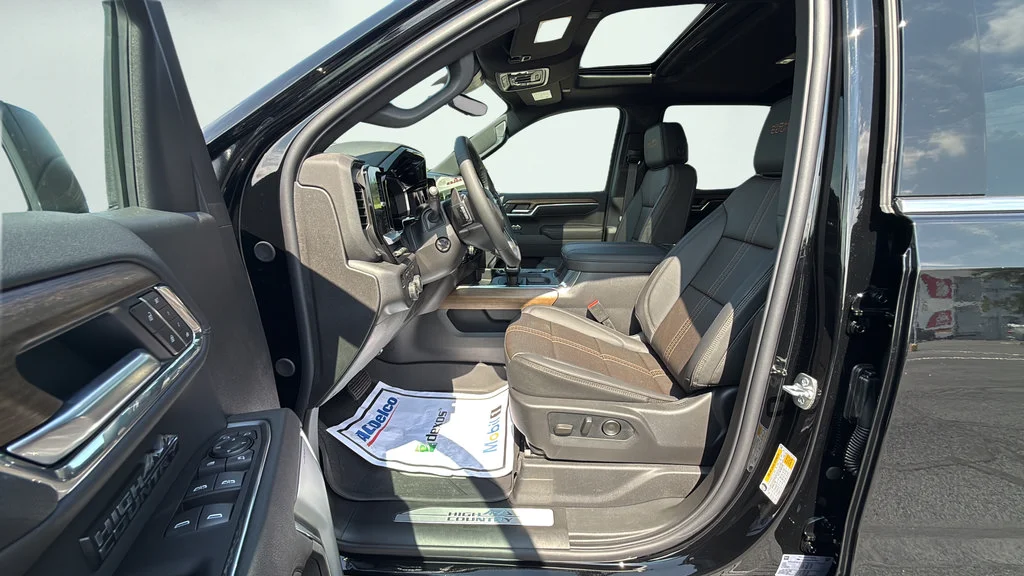 New 2026 Black Chevrolet High Country image 21