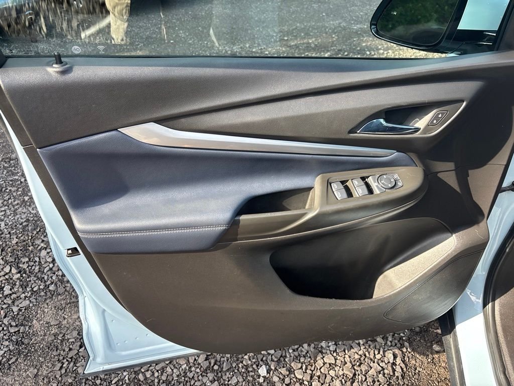 Used 2023 Blue Chevrolet Premier image 18