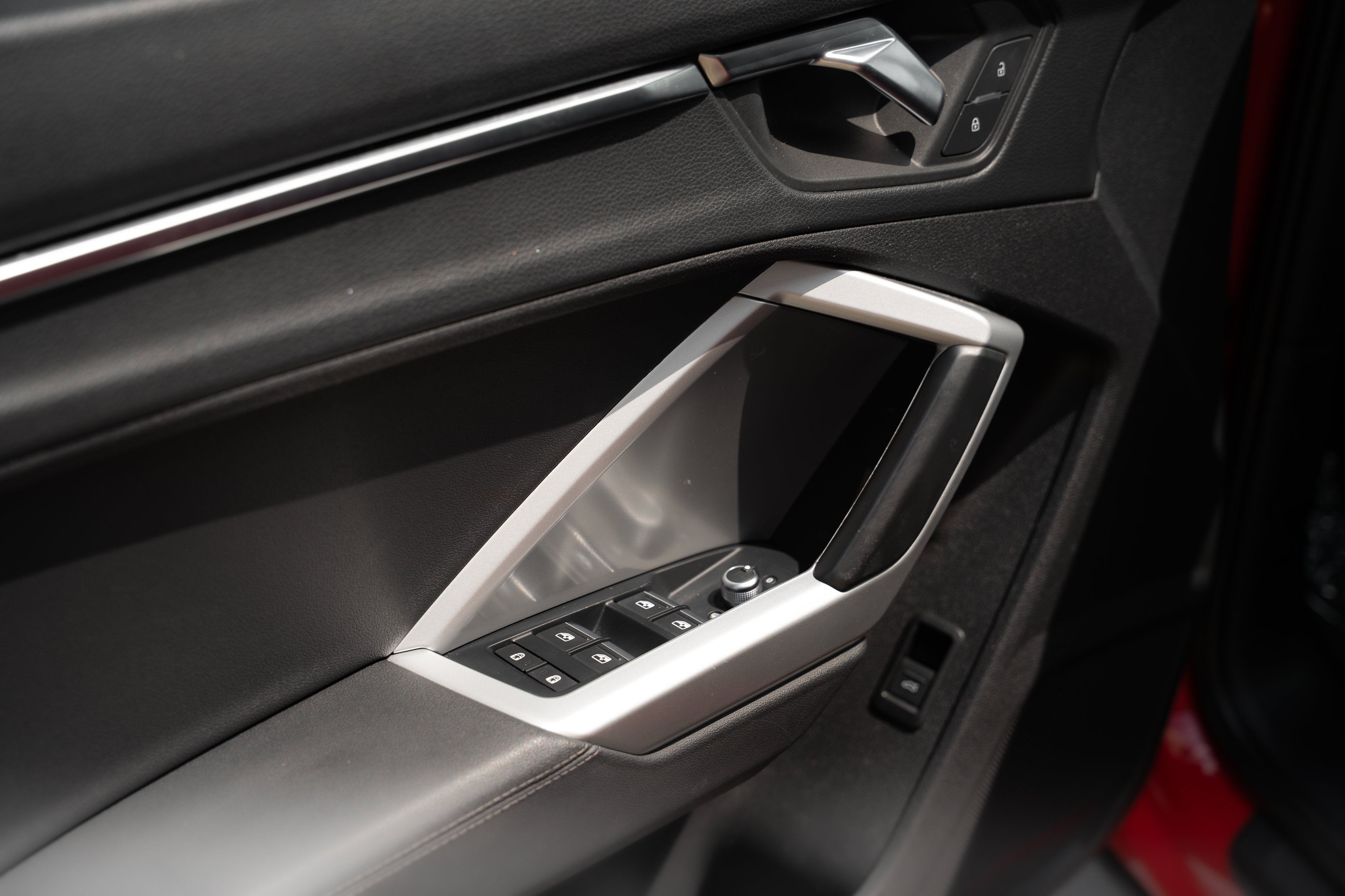 Used 2019 Tango Red Metallic Audi Premium image 16