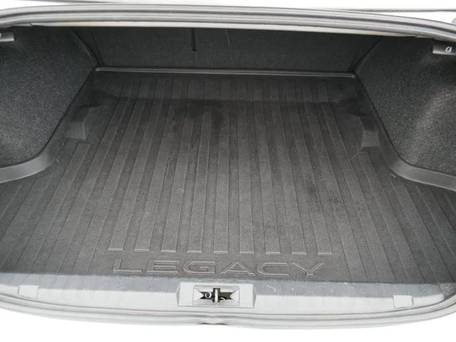 Used 2016 Silver Subaru 2.5i image 17