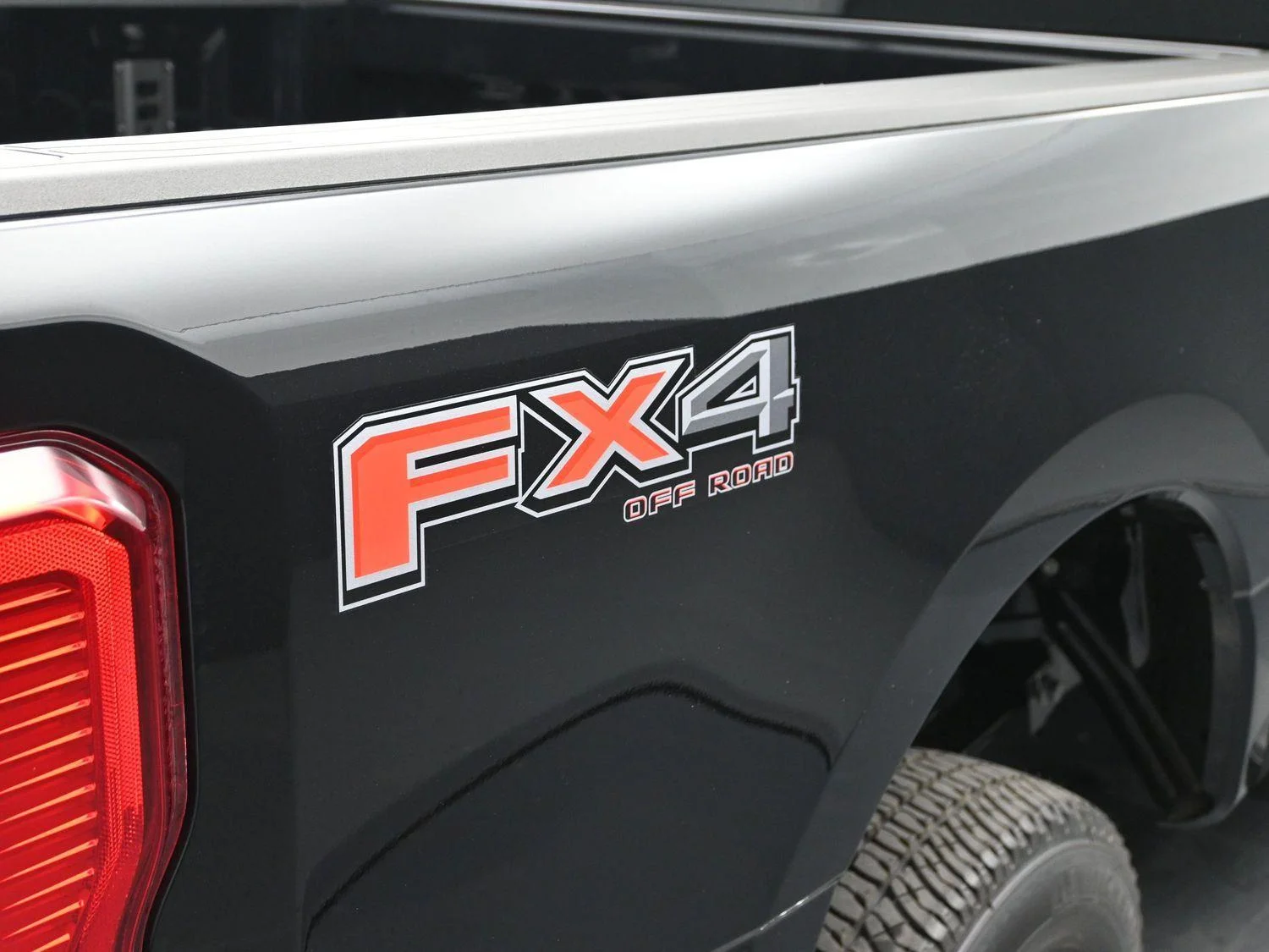 2025 Ford F-250 Super Duty XL - Photo 13