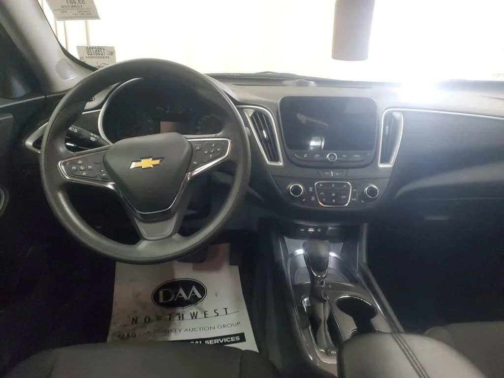 Used 2023 Dark Ash Metallic Chevrolet 1LT image 7