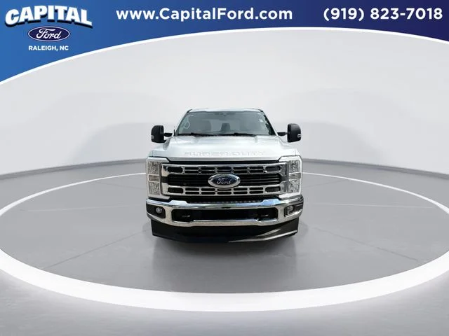 Used 2025 White Ford XLT image 3