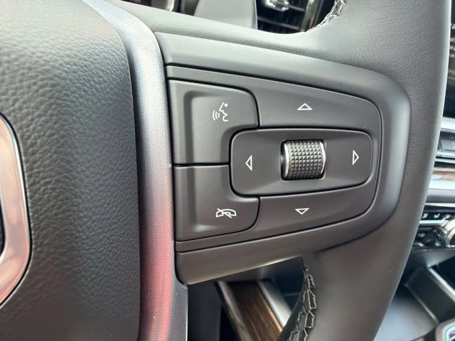 New 2026 Onyx Black GMC Elevation image 28