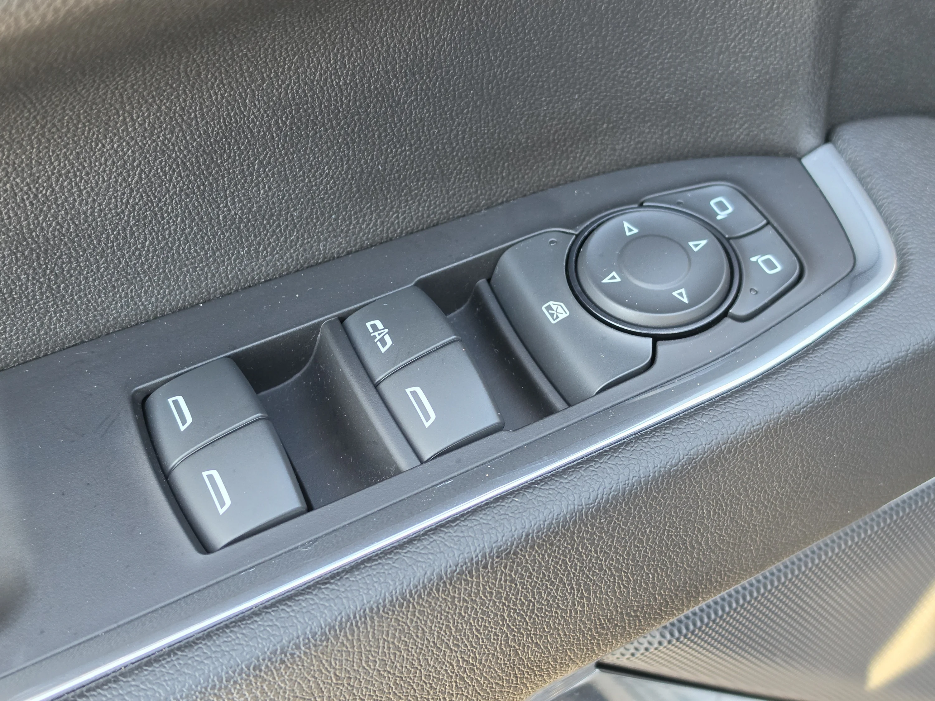 Used 2023 Black Chevrolet LT image 24