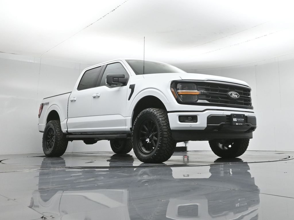 New 2026 Oxford White Ford XLT image 47