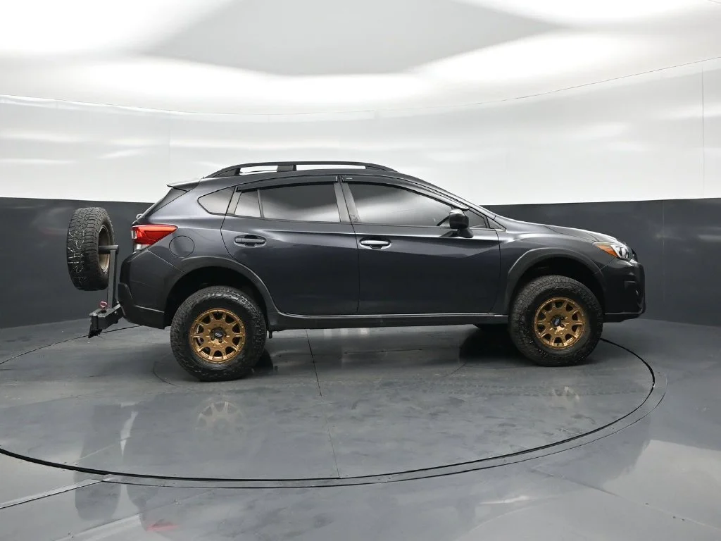 Used 2019 Gray Subaru 2.0i Premium image 25
