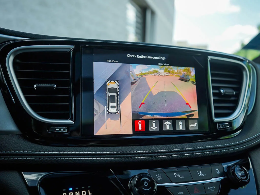 2026 Chrysler Pacifica Limited - Photo 25