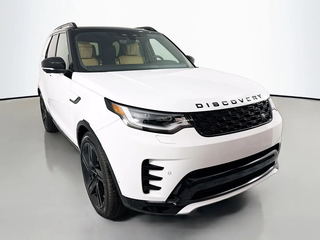 New 2026 Fuji White Land Rover Dynamic SE image 7