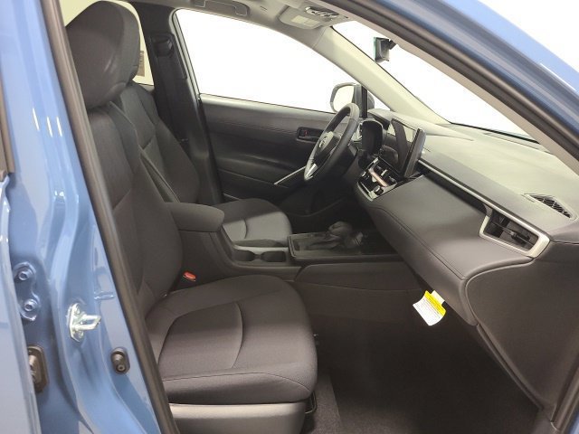 New 2026 Cavalry Blue Toyota LE image 12