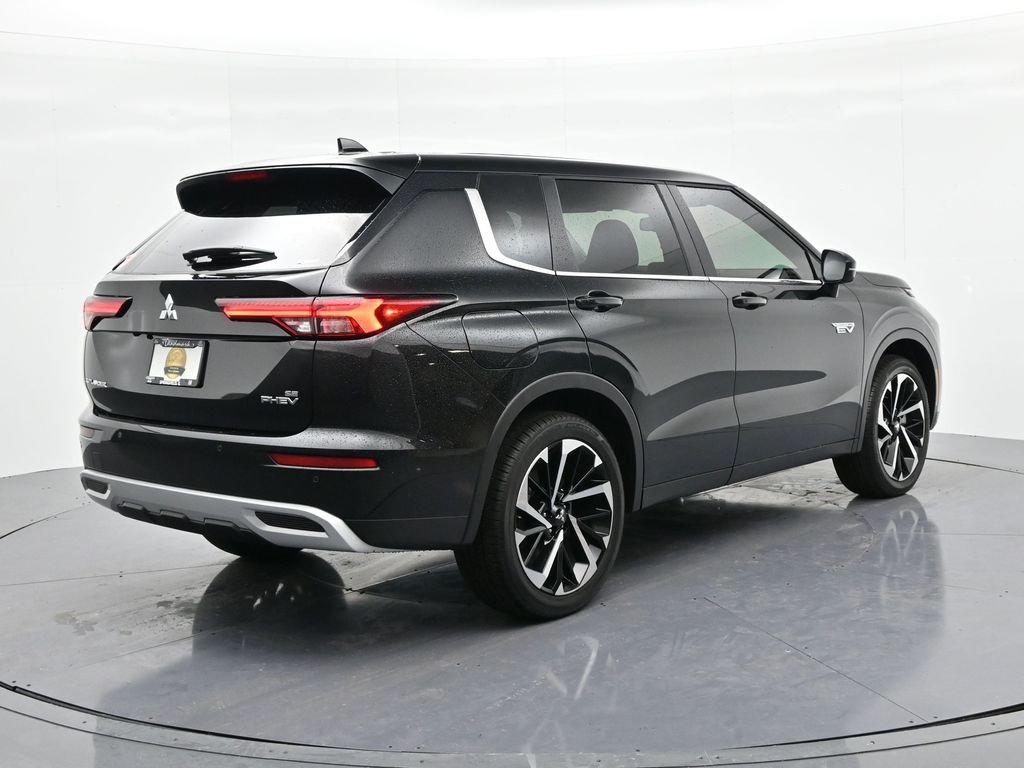 New 2025 Black Mitsubishi SE image 5