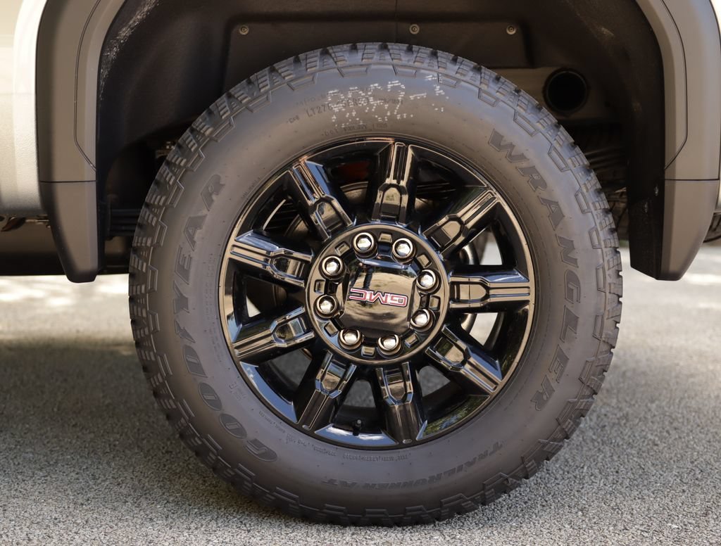 New 2026 Sterling Metallic GMC AT4 image 47
