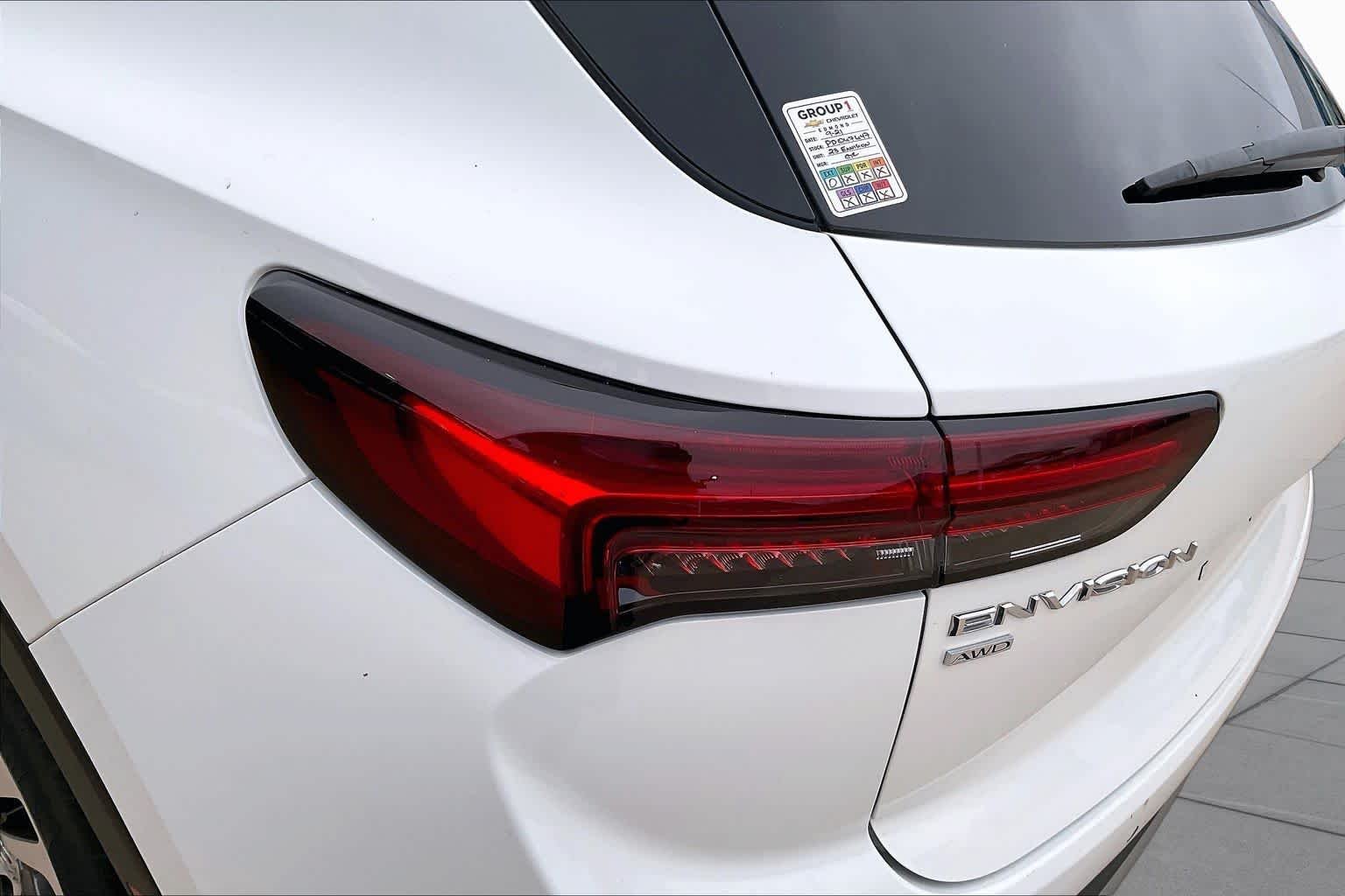 Used 2023 SUMMIT WHITE Buick Essence image 26