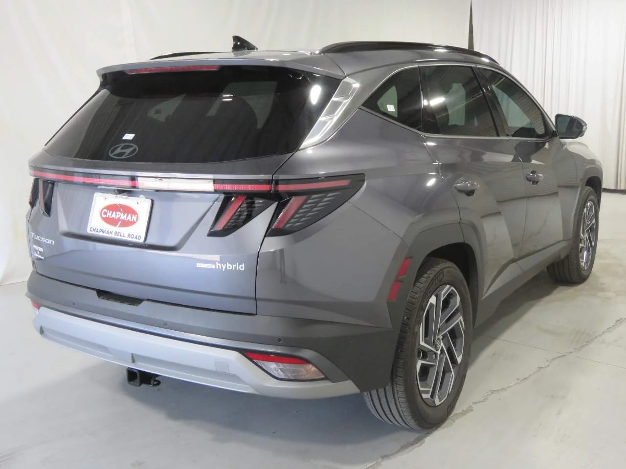 Used 2025 Amazon Gray Metallic Hyundai Limited image 4