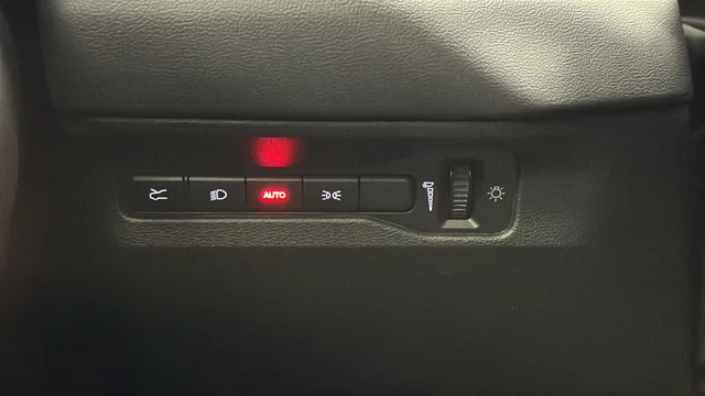 New 2026 White Knuckle Exterior Paint Dodge R/T image 30