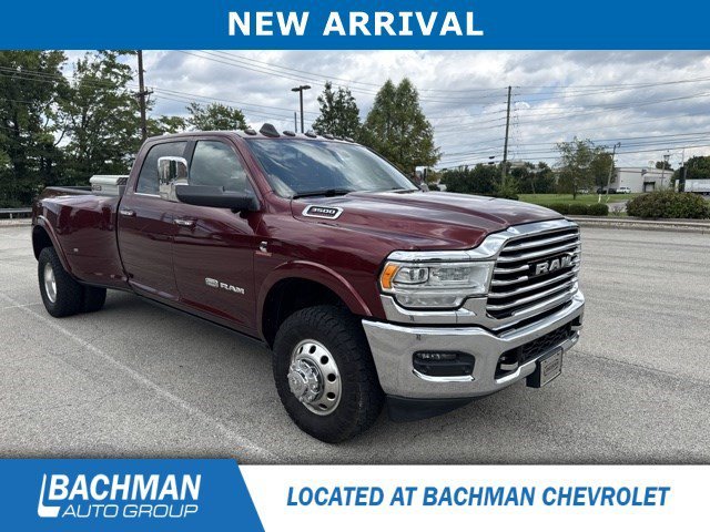 Used 2019 Delmonico Red Pearlcoat Ram Longhorn image 2