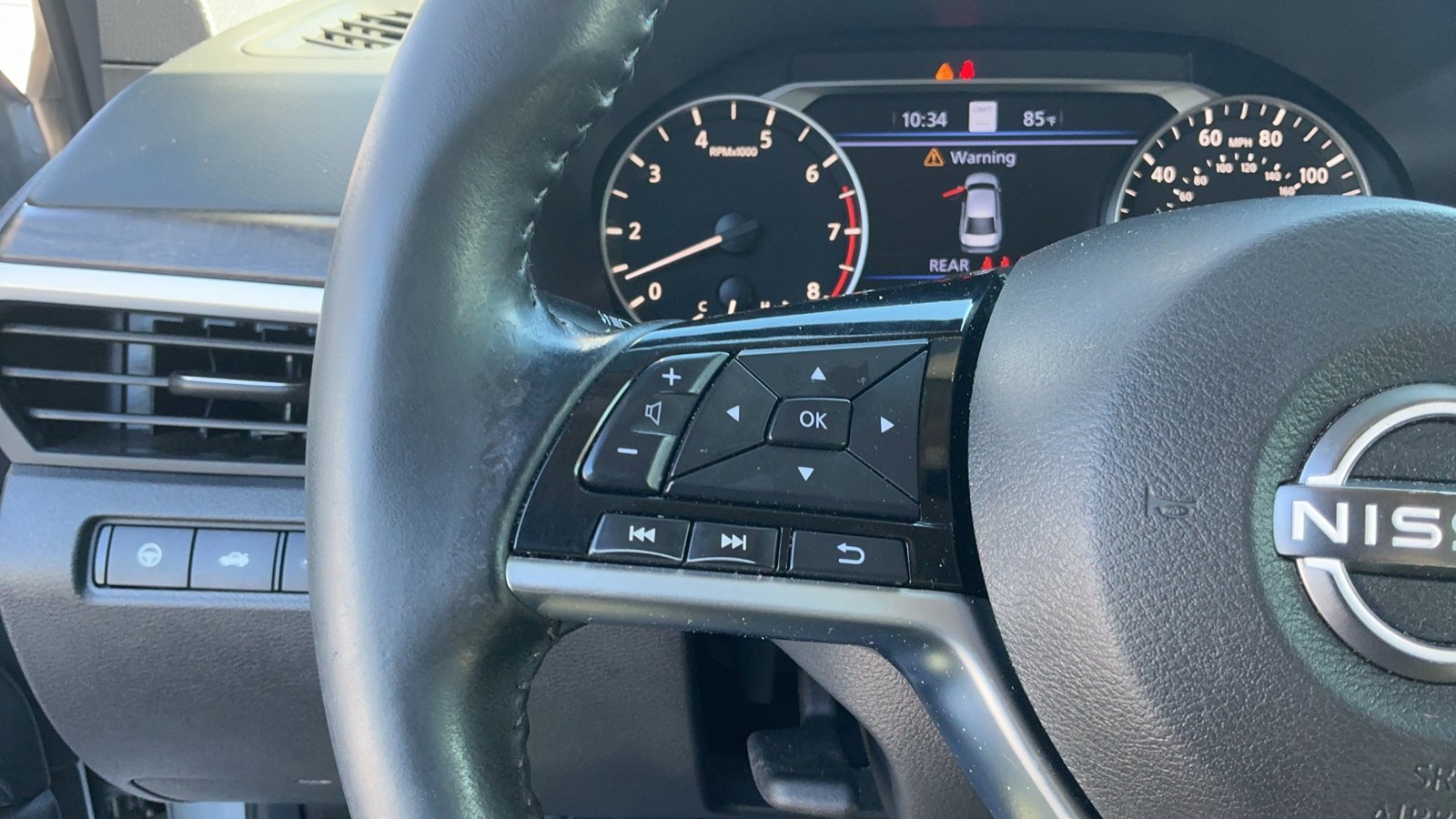 Used 2023 Silver Nissan 2.5 SV image 35