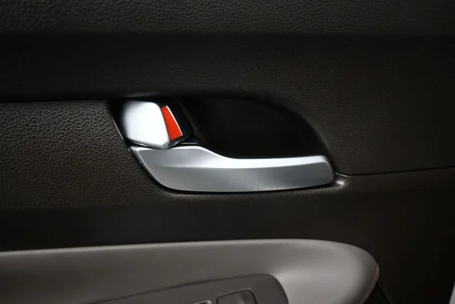 Used 2020 Gray Hyundai Limited image 13