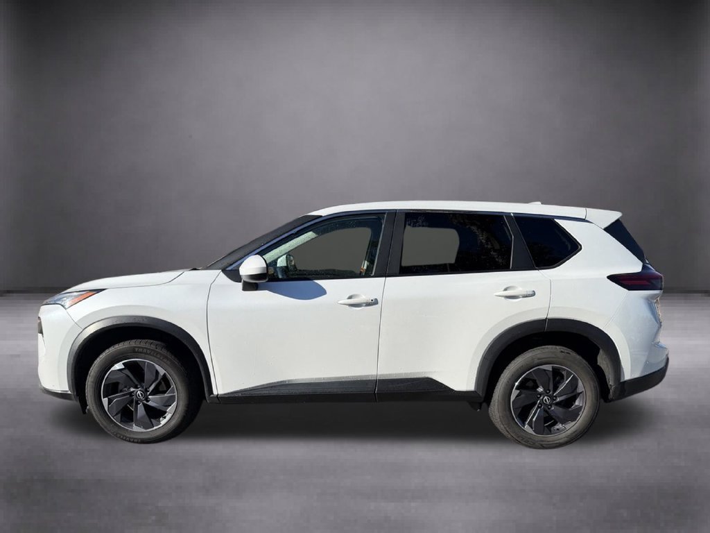 Used 2024 White/off-white Nissan SV image 9